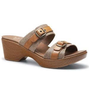 MUST GO BY 1 PM: NWOT Dansko Jesse Leather Sandals